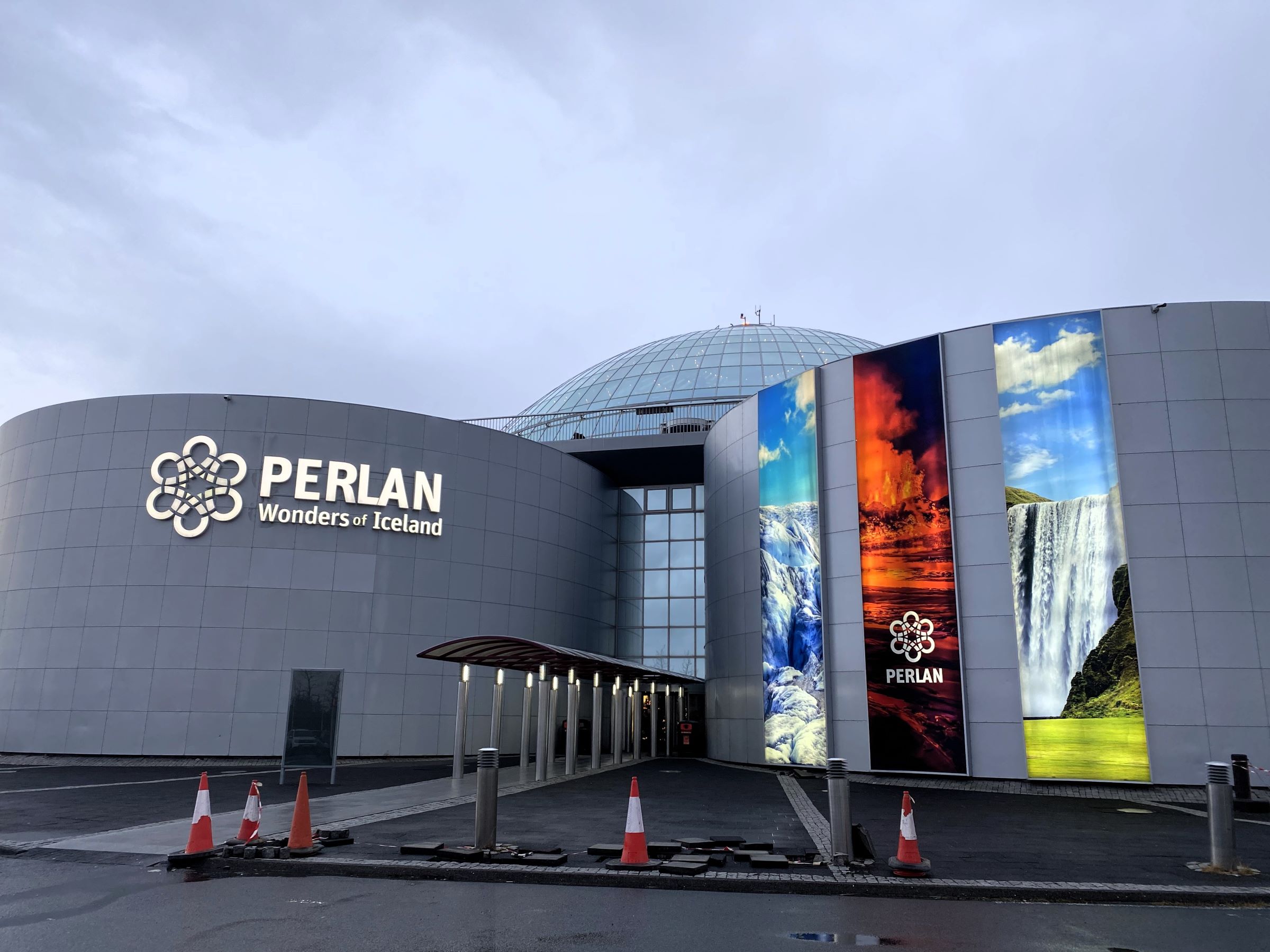 🌍 The Ultimate Reykjavík Skyline Experience: Perlan (The Pearl) — A Modern Icon & Why Hótel Reykjavík Saga Is Your Perfect City-Center Base